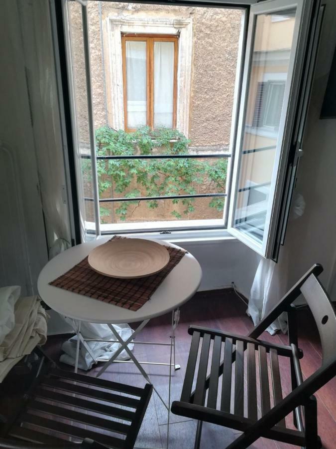Trastevere Intimate Apartment Rzym Zewnętrze zdjęcie